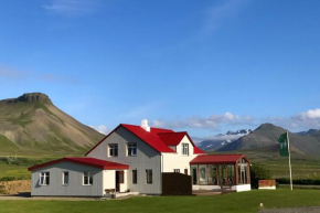 Отель Sudur-Bár Guesthouse  Grundarfjördur